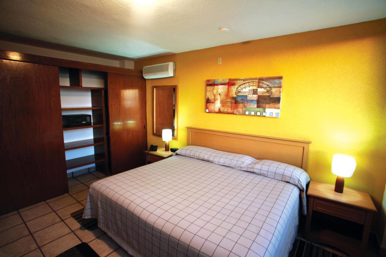 Sunrock Hotel & Suites Cabo San Lucas Exterior photo